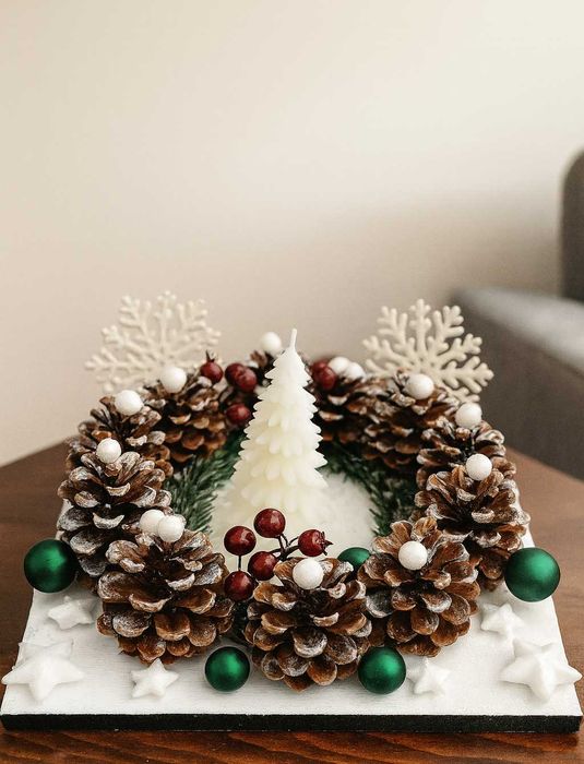 Коледна ръчно изработена декорация