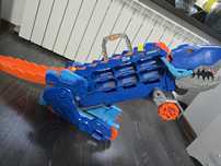 Hot Wheels city,  t rex transporter