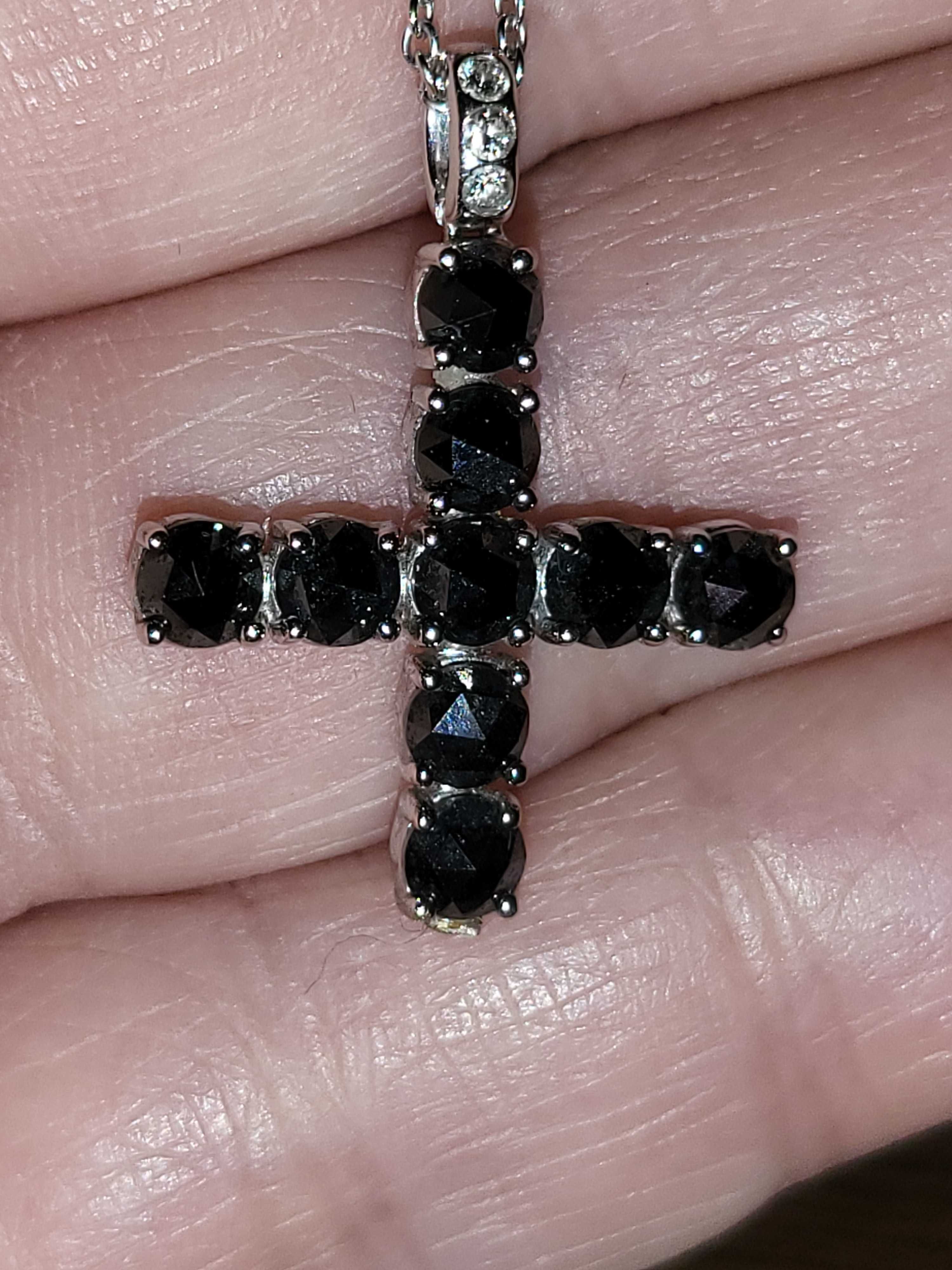 Crivelli Cruce cu Diamante negre 2,73 Ct