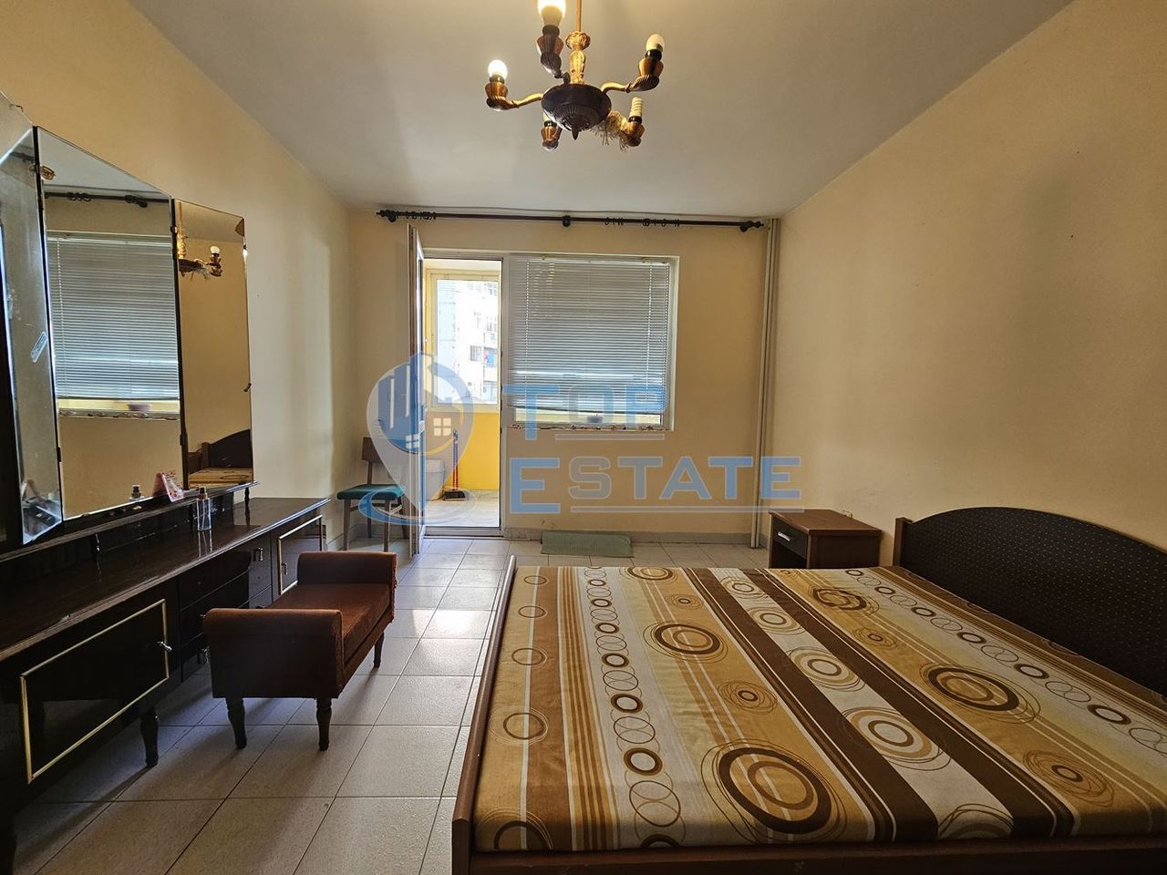 Продава се Двустаен апартамент в Велико Търново, Колю Фичето - 80 кв.м за 1225 €/кв.м - Снимка #4