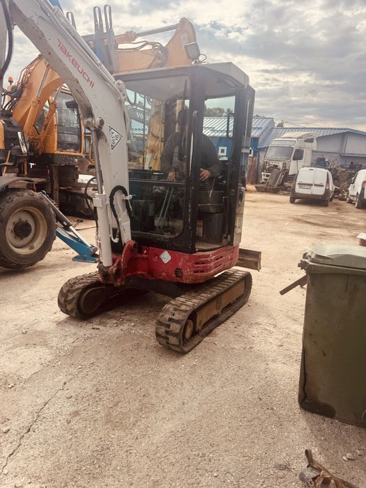 Miniexcavator Takeuchi TB 23r