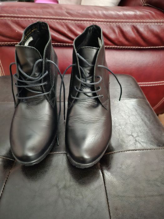 Botine noi Tamaris , piele naturala , cu siret , toc si platforma 36