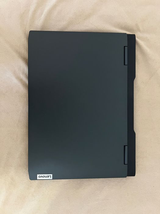 Laptop Gaming Lenovo 15.6”–Ryzen 5 6600H,16GB RAM,1TB SSD,RTX 3050 4GB