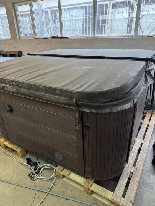 Джакузи градинско 6 места  Американско всички екстри