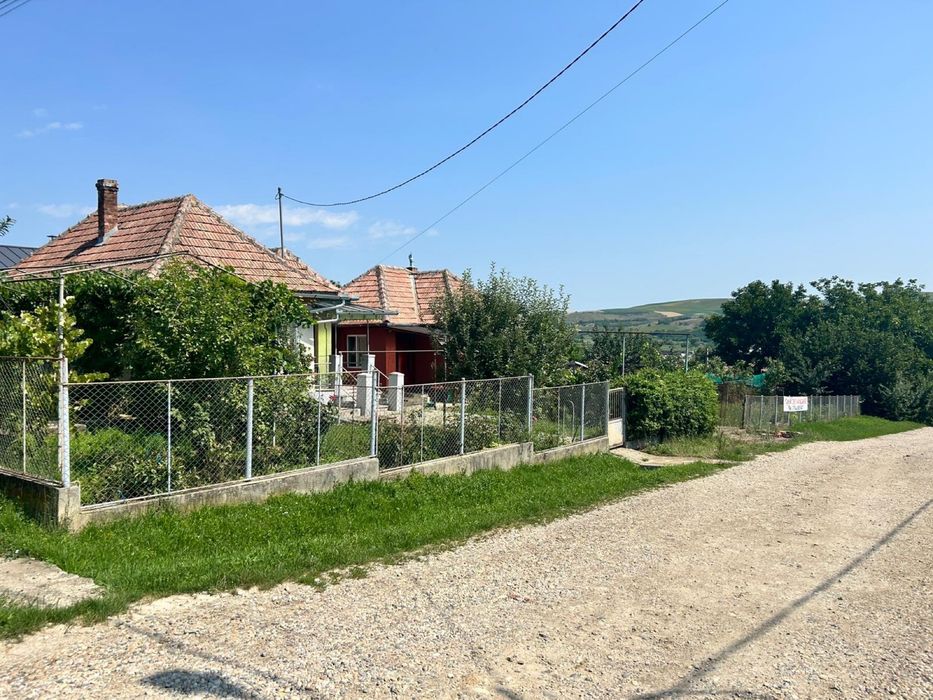 Vand casa + teren sau schimb cu apartament (+ - diferenta)