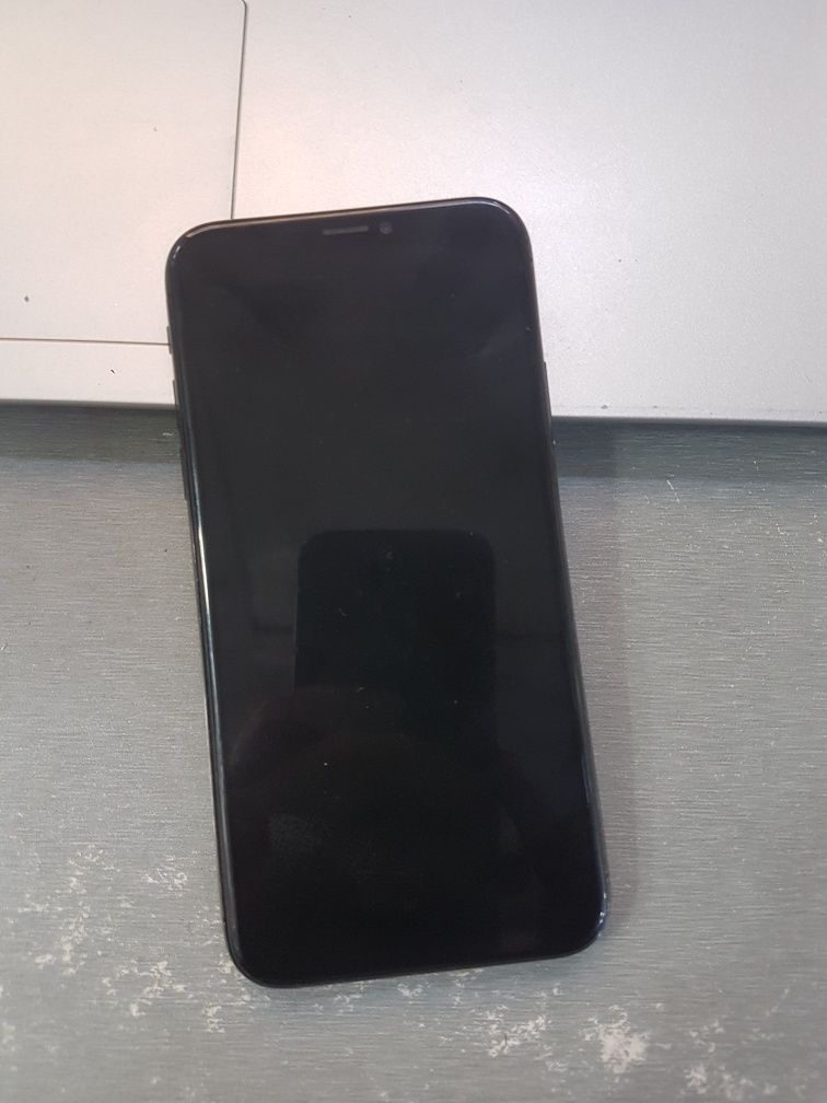 iPhone X (Black 64) Zapchastga Sotiladi