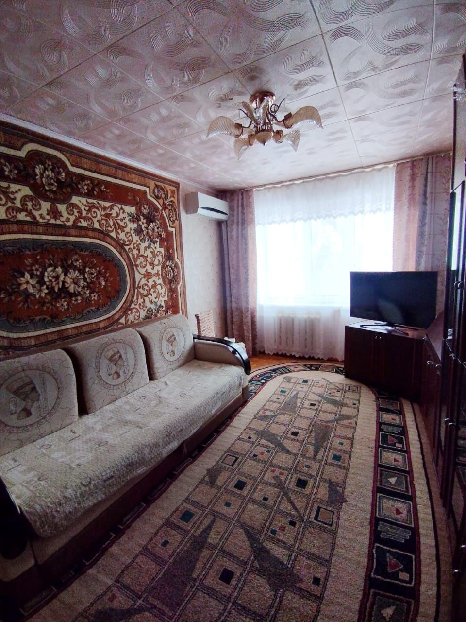 СРОЧНО!!! Продам 2 к.кв р-он 8 Мкр Алтай