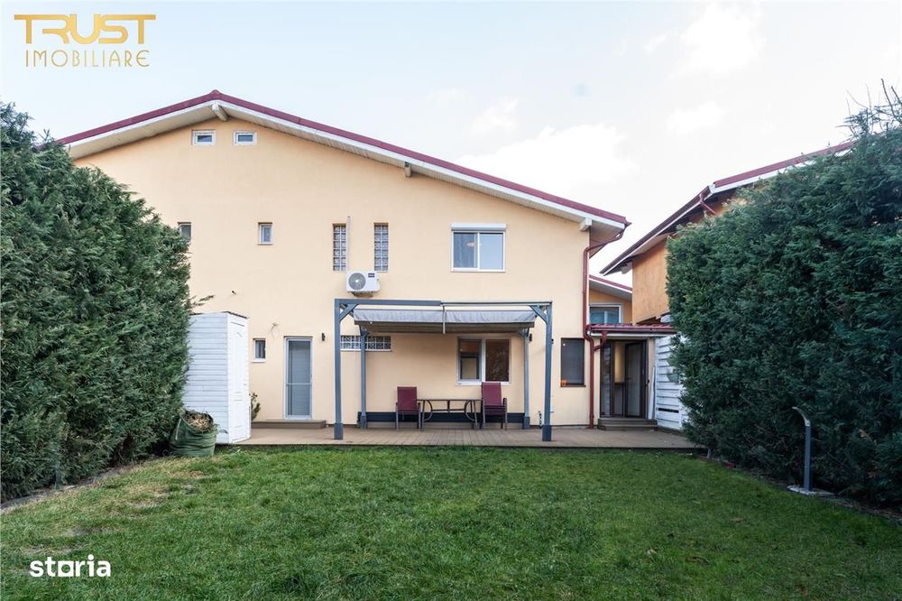 Duplex cu 4 camere l Sub Cetate l 165 MP Curte