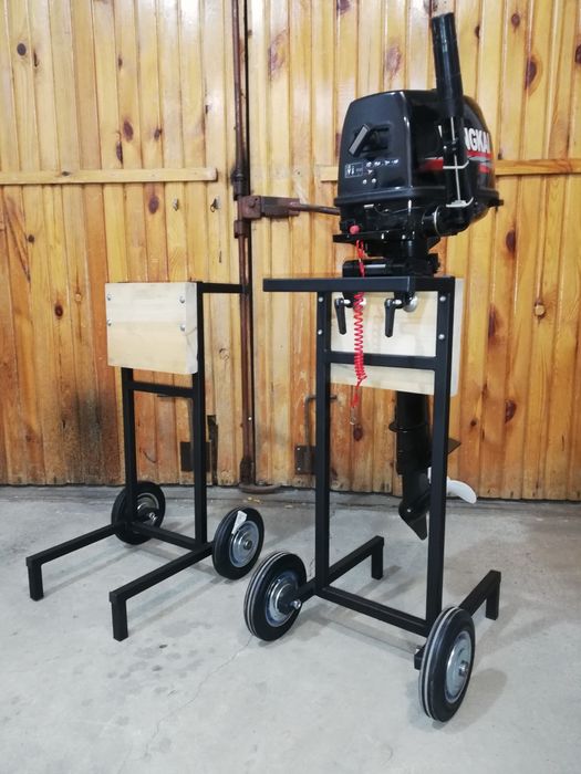 Стойка для лодочного мотора