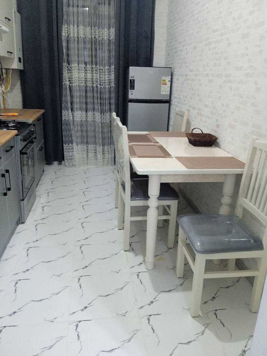 Сдаётся 2- комнатная квартира на Яшнабадском 318*