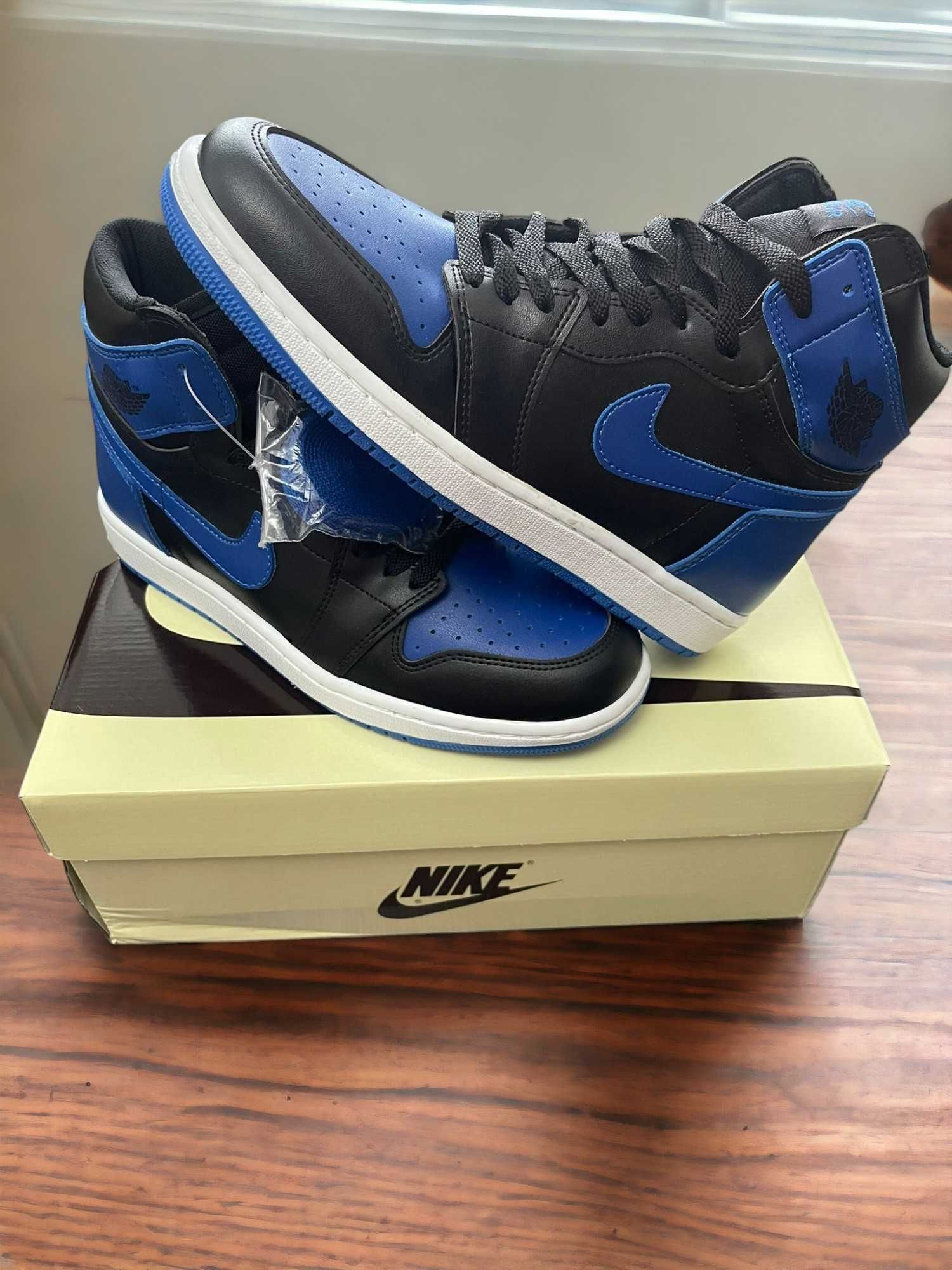 Nike Jordan 1 High Royal Blue