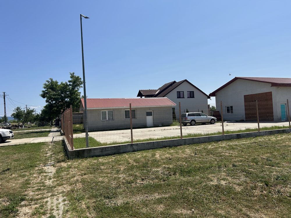 Hala de vanzare si birou