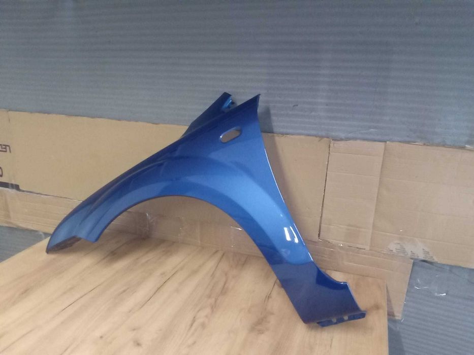 Aripa Fata Stanga Ford Focus 2/II 2004-2008 (Albastru)