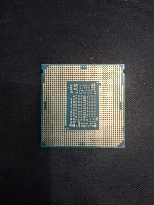 Процессор Core i7 8700