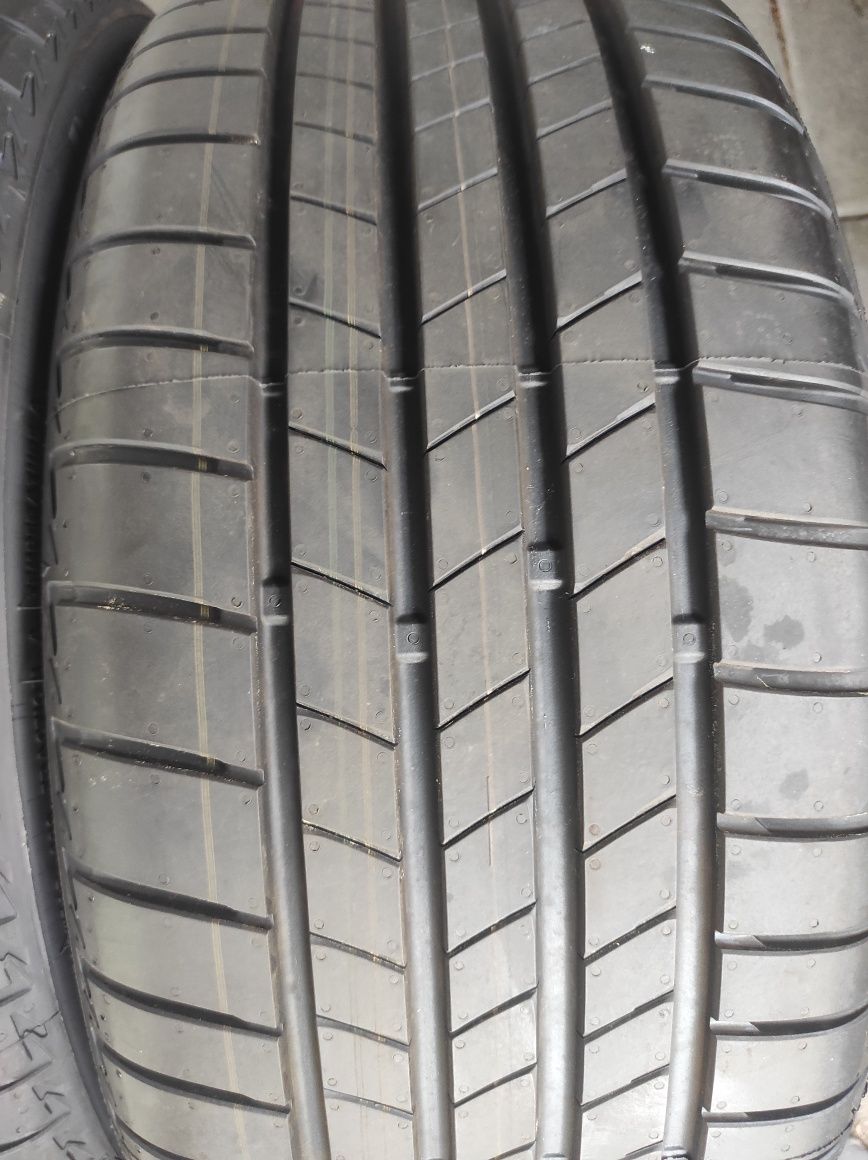 225/40/18 Bridgestone
