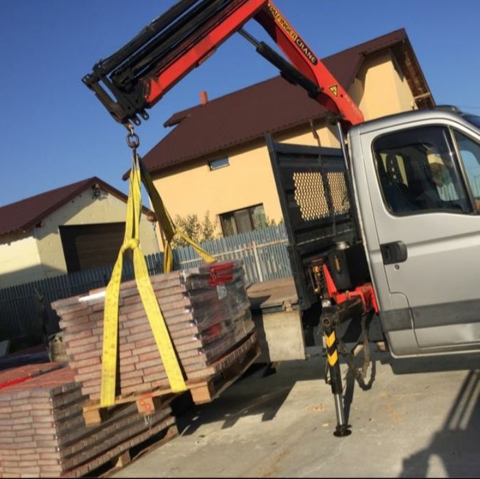 Transport marfa cu macara