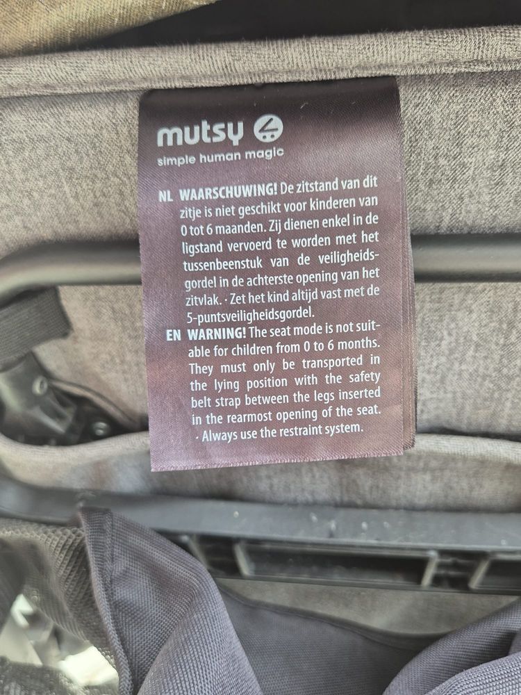 Carucior Mutsy NEXO, 9.5kg, husa termica si pelerina ploaie incluse