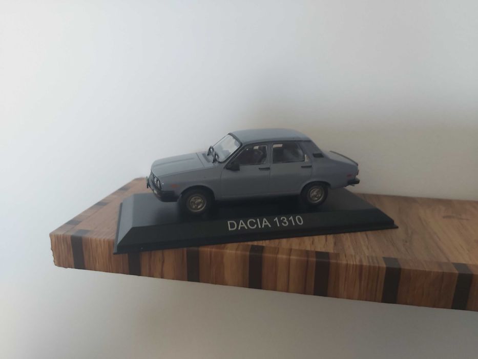 Macheta metalica Dacia 1310 culoare bleo Canada (scara 1/43)