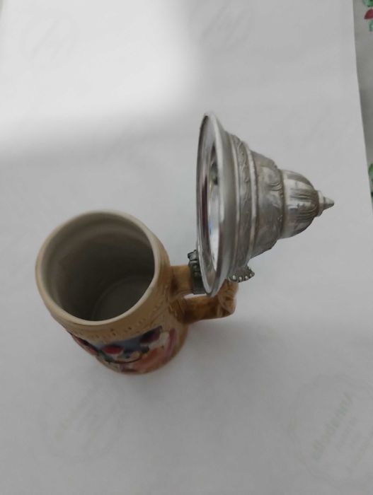 Cana decorativa pentru bere, cu capac