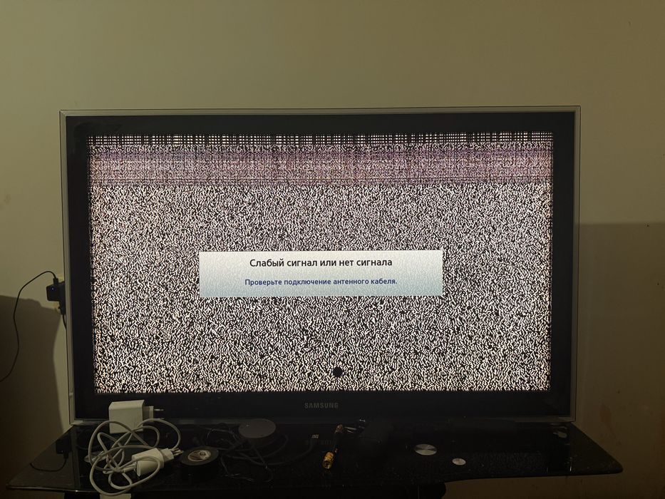 Samsung телевизо 10000