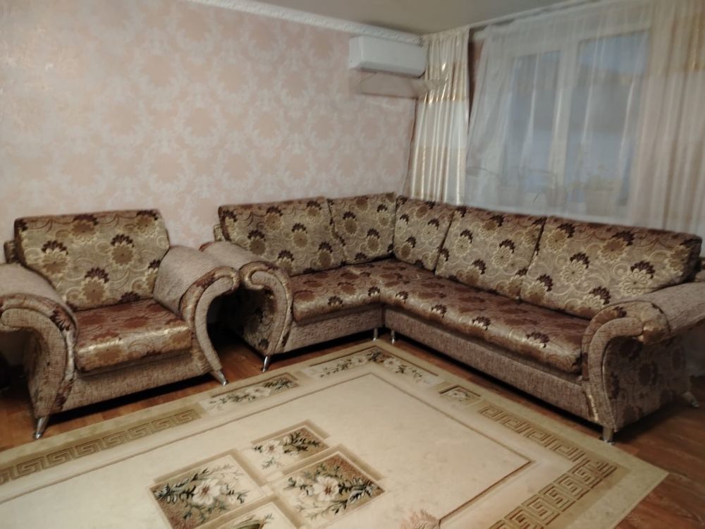 Продам прихожку бу шкаф