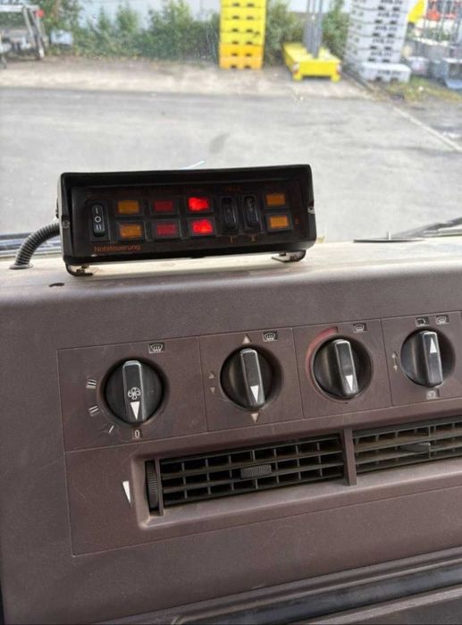 Hubarbeitsbuehne atbeitsbuehne