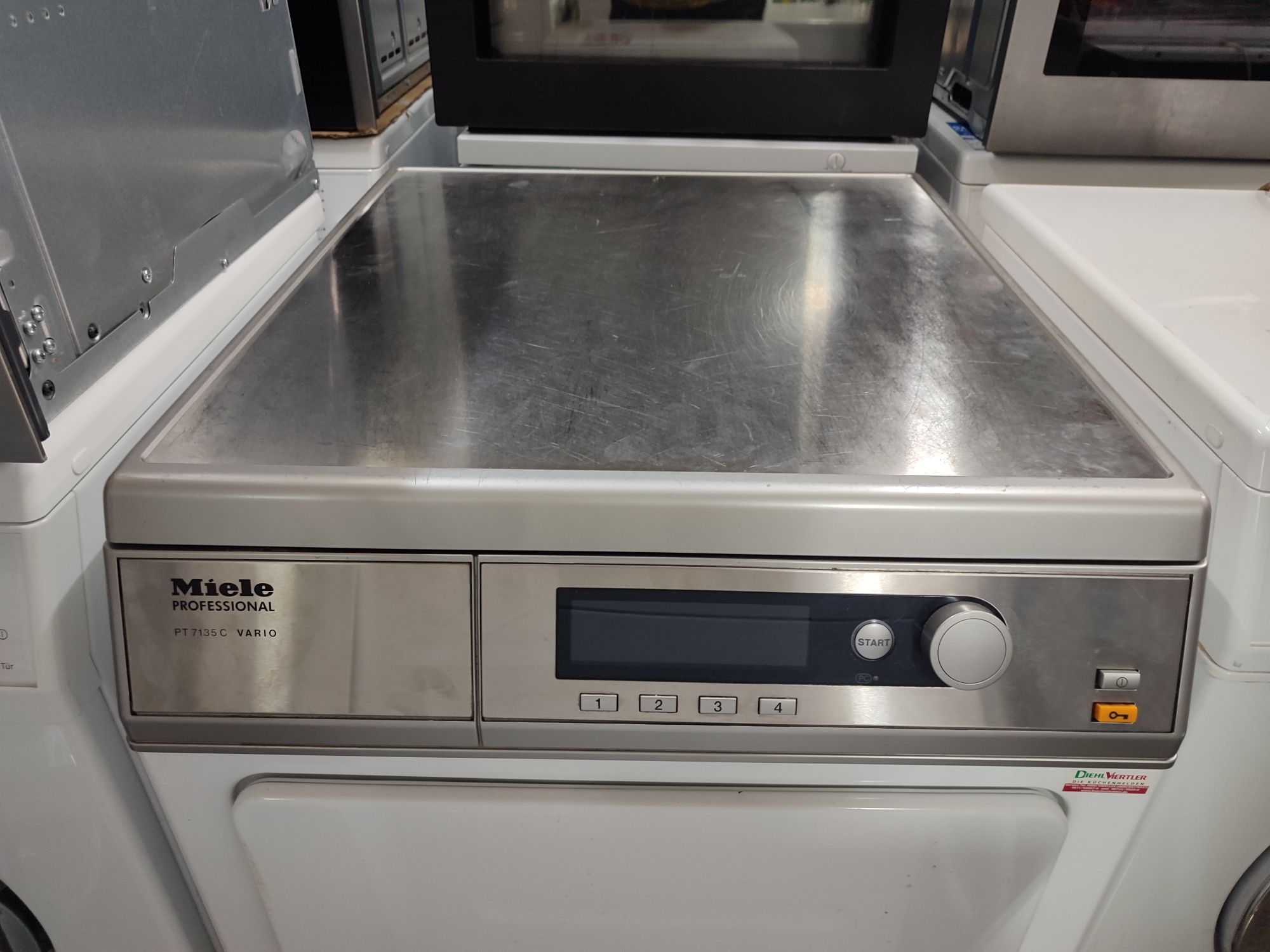 Сушилня Miele Profesional PT7135C Vario - 6.5кг. клас В