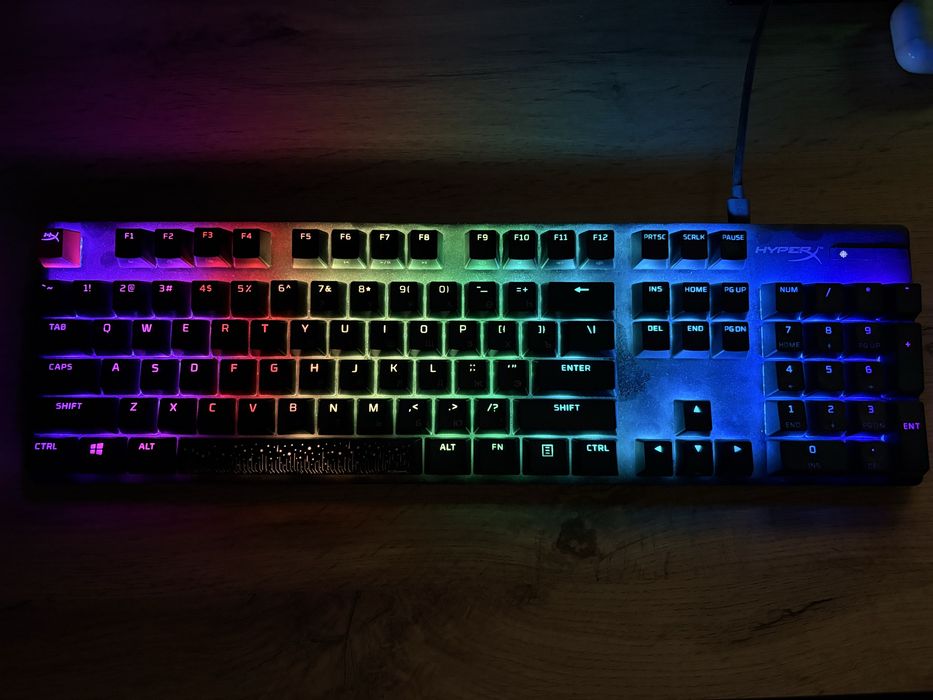 Срочно продам механическую клавиатуру HyperX Alloy Origins PBT HX Aqua