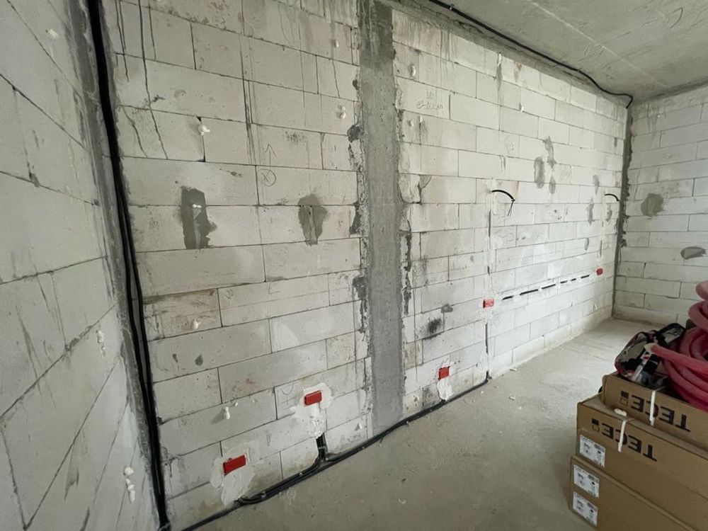 Electrician execut instalatii electrice