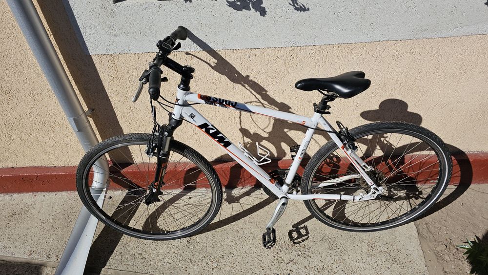 Bicicletă KTM Veneto Cross – trekking/cross, aluminiu, 28"