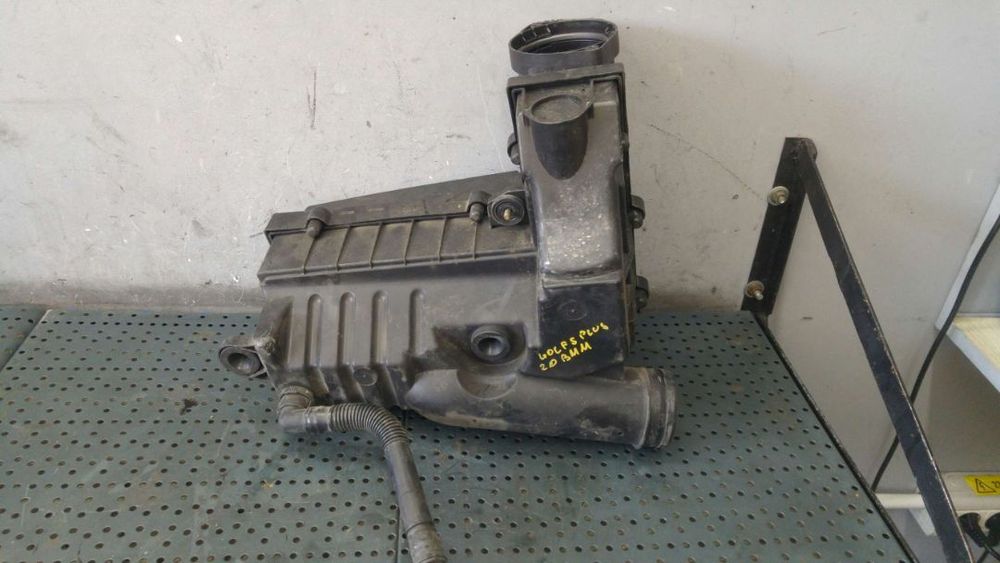 Carcasa filtru aer 2.0 tdi vw golf 5 plus 5m1 521 3c0129607ap 3c0129601bc