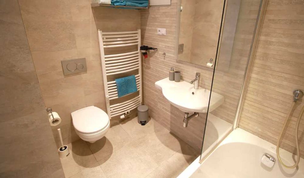 Дава се под наем Тристаен апартамент в Пловдив, Мараша - 82 кв.м за 290.7 € - Снимка #5