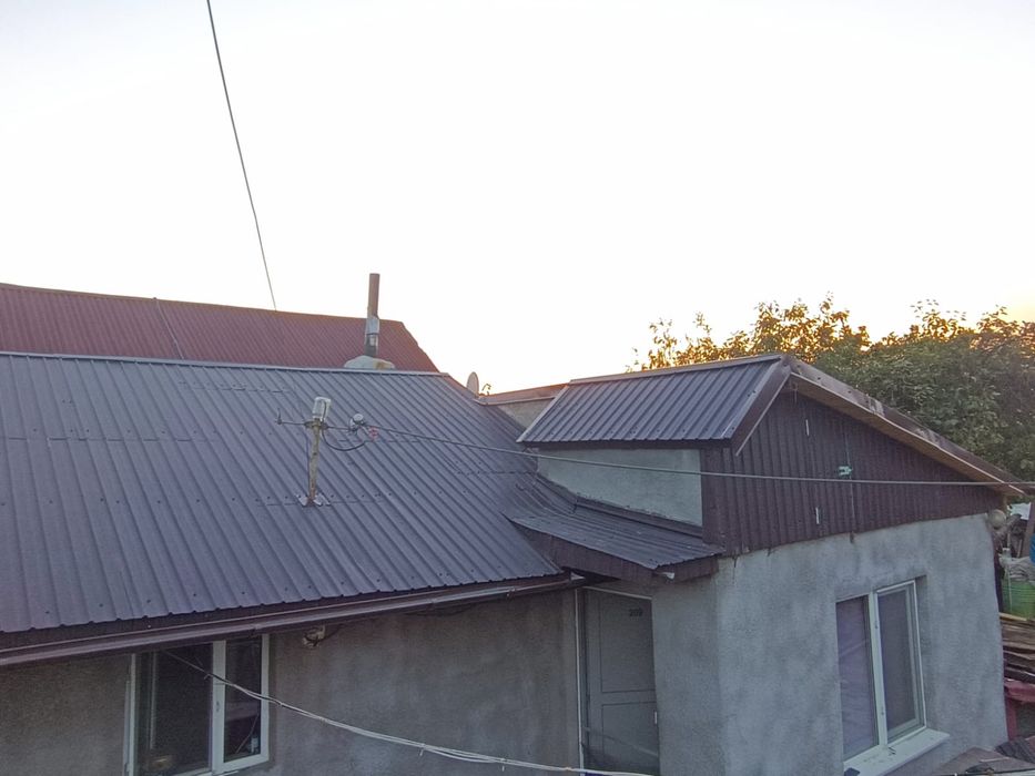 Tablă cutată maro la 2mX90cm (oferim montaj)
