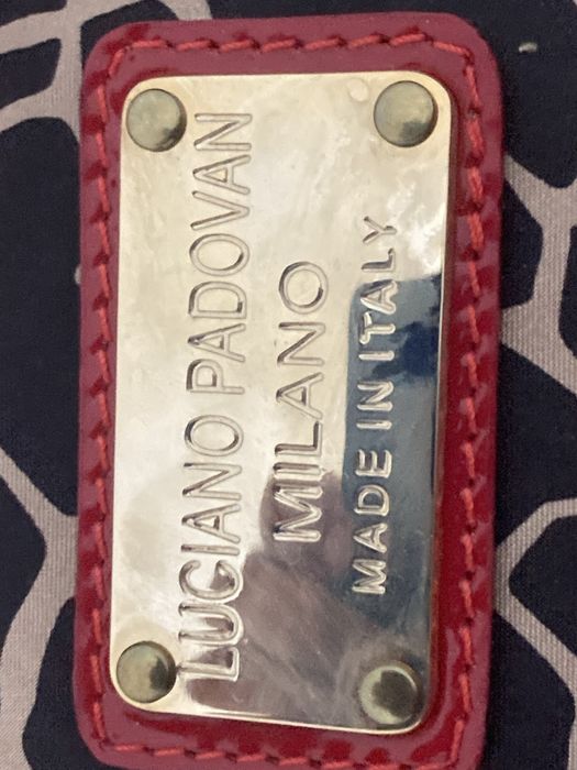 Луксозна маркова чанта , лак , сатен