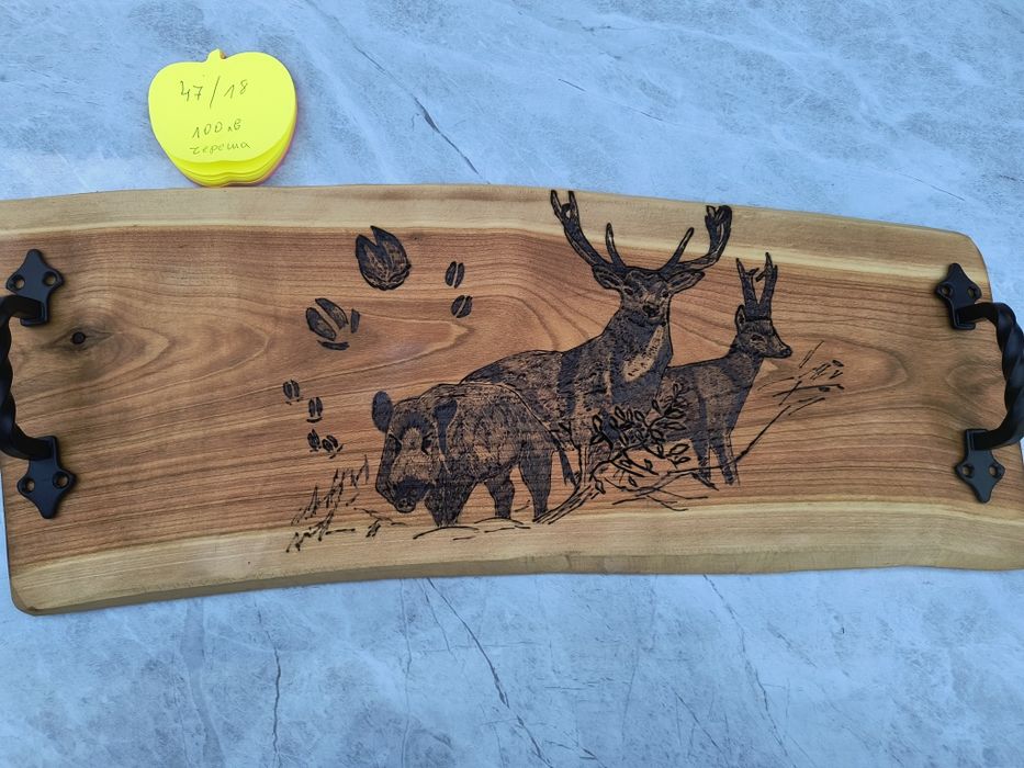 Ръчно изработени дъски и плата за рязане и поднасяне