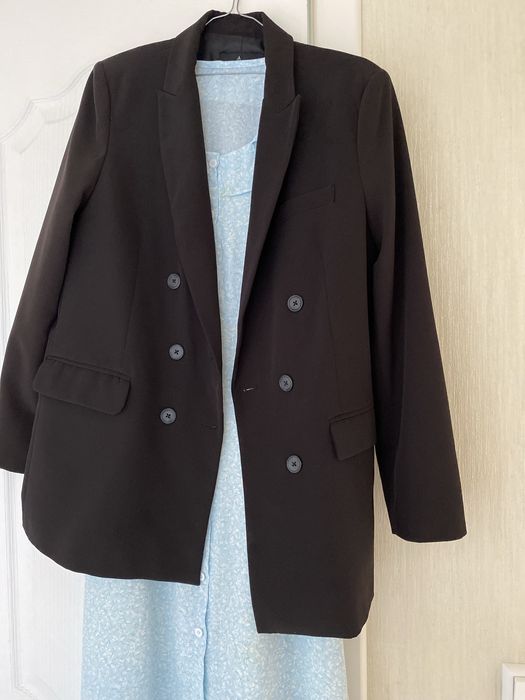 Пиджак от Stradivarius