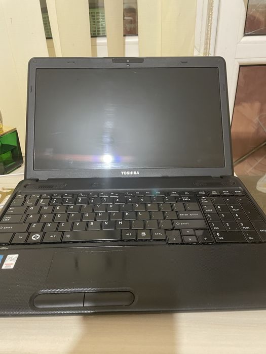 Бюджетен Лаптоп! Отлично запазен!