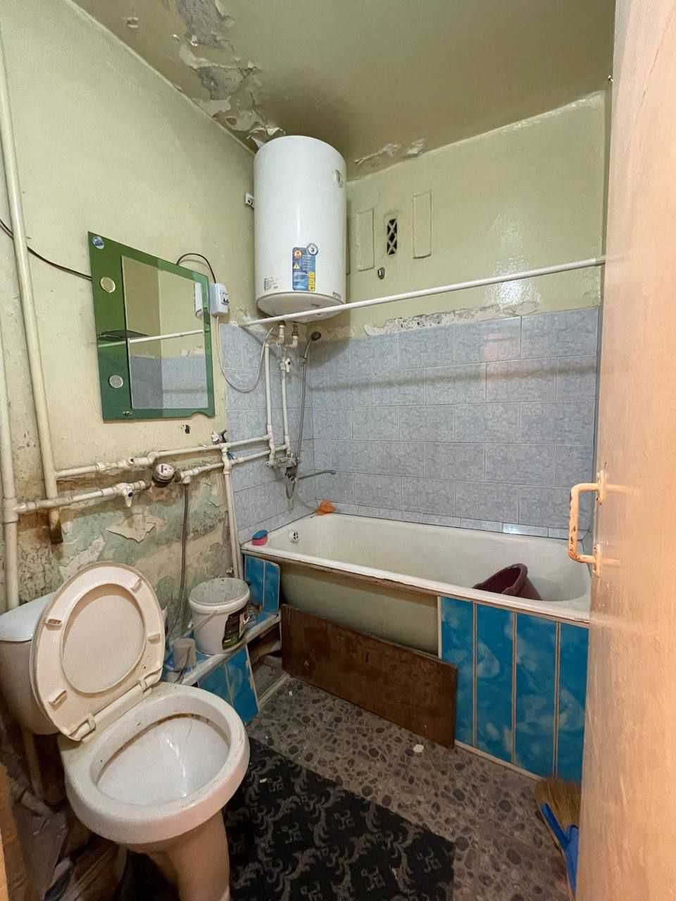 Fargona shaxar Fruniskiy masif sayoxat magazini roparasida uy sotiladi