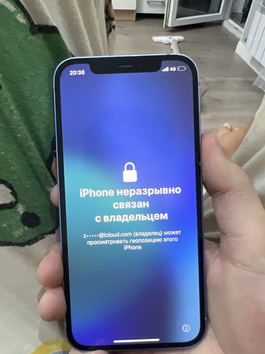 Айфон 12 айклауд попал