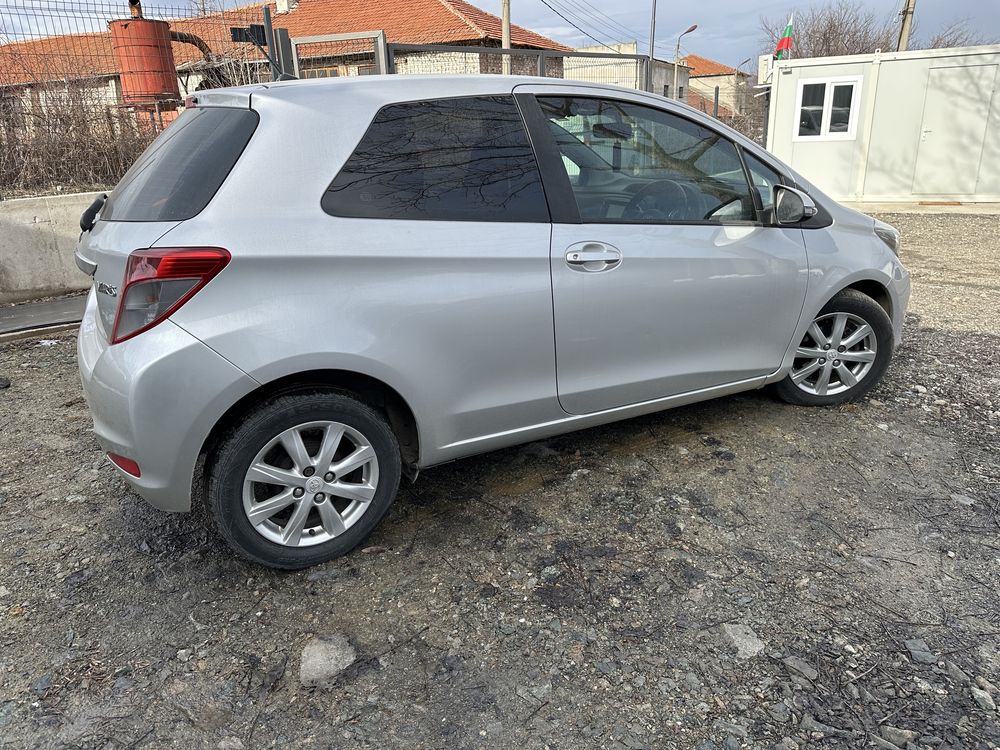 Toyota Yaris 1.33 vvti 99 кс 2011г На Части!