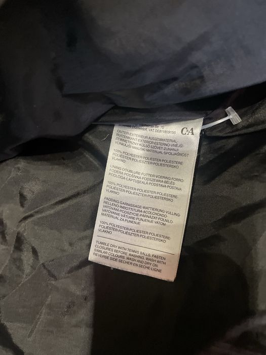 Geacă puffer albastră cu glugă