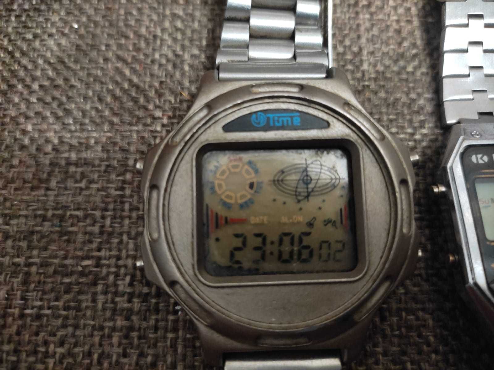 Часы наручные электронные 90-х годов Винтаж