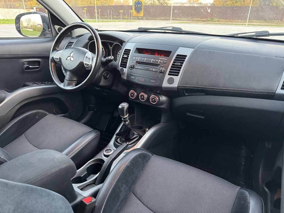 Mitsubishi Outlander AN2012 7LOCURI 4x4 Full Inmatriculat Proprietar