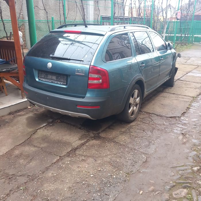 Dezmembrez Skoda Octavia Scout