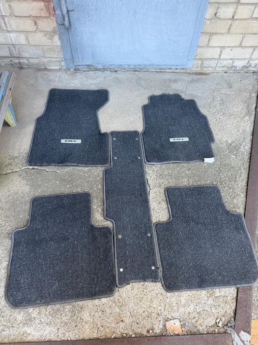 Продам коврик Хонда CR-V ,фильтр масленный и рукоятка РПУ-1