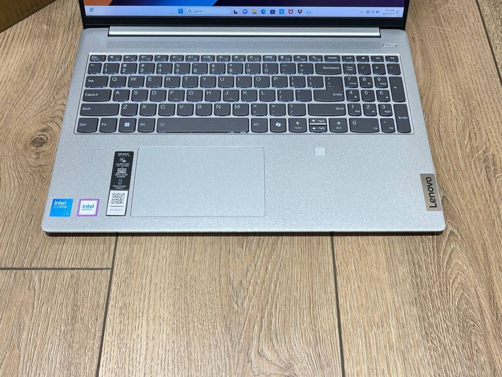 Lenova Ideapad 5