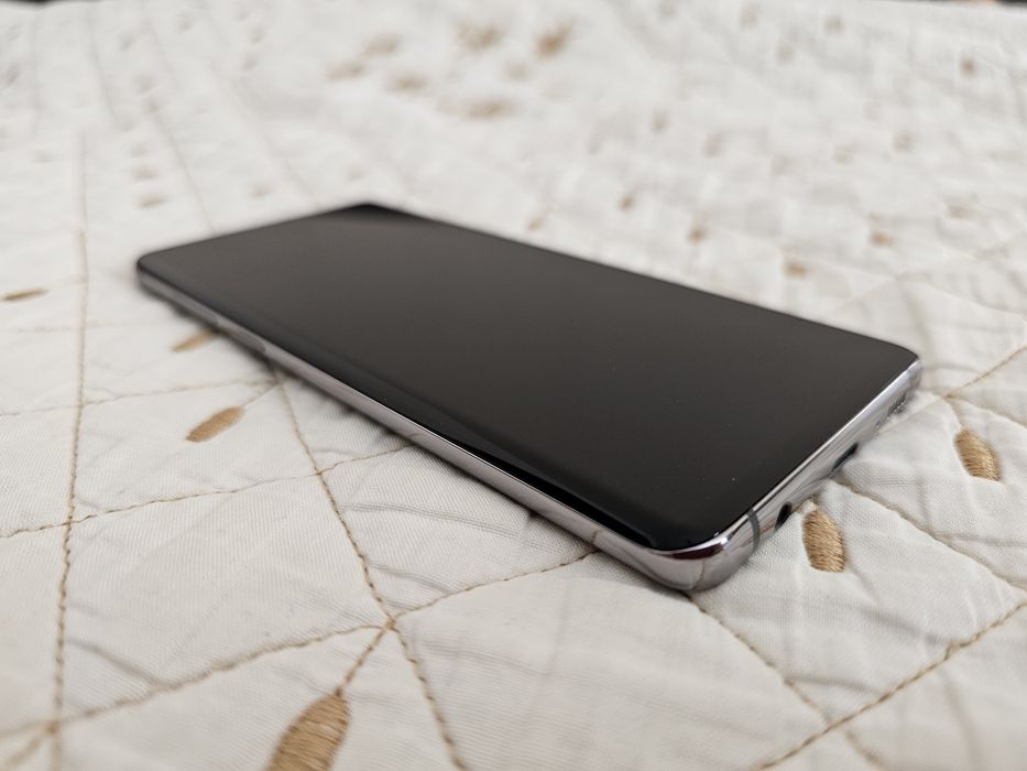 Samsung Galaxy S10+ / 1 TB / Ceramic Black