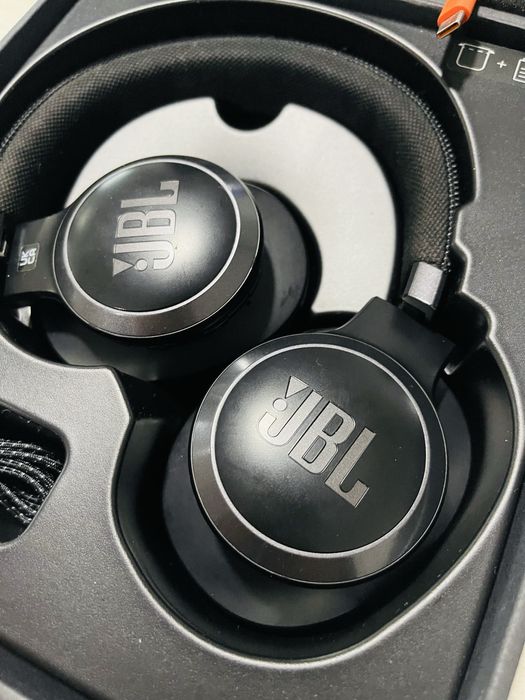 Căști Profesionale JBL Live 660NC ,Bluetooth ,ANC ,50 Ore Baterie