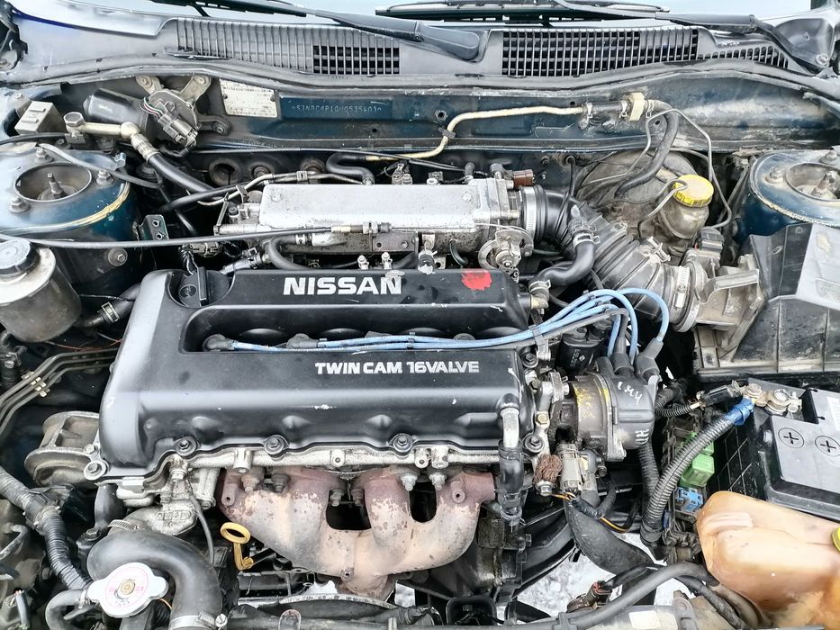 Машина Nissan Primera