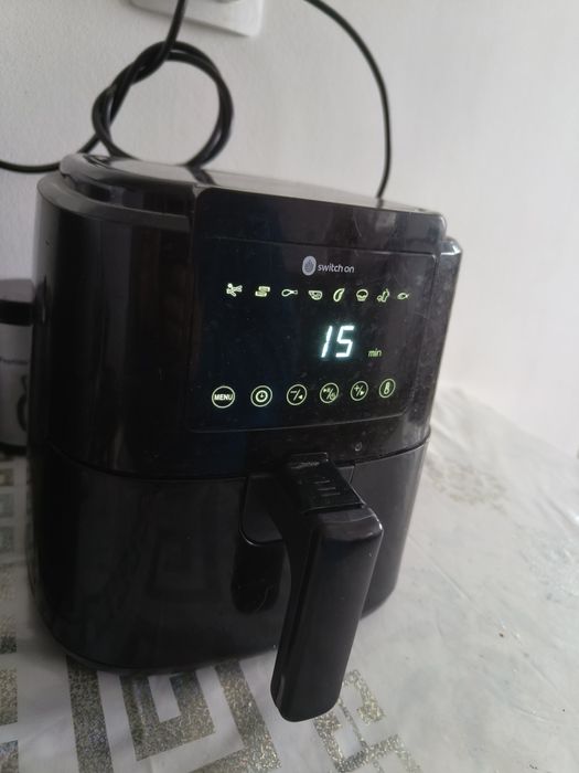 Air Fryer Switch On